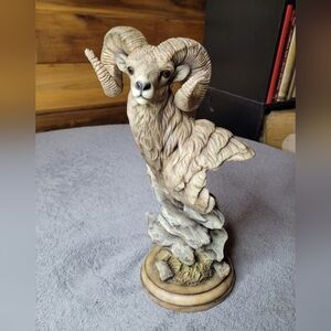 MCSI 2006 12" Bighorn Ram Bust Statue Resin Sculpture Greg Peltzer Wildlife